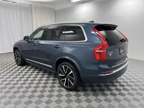 2024 Volvo XC90 B6 Ultimate Bright Theme 7-Seater