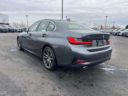 2019 BMW 330 i xDrive
