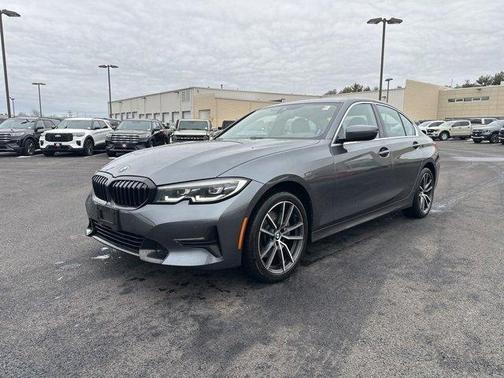 2019 BMW 330 i xDrive
