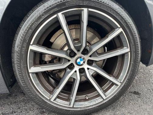 2019 BMW 330 i xDrive