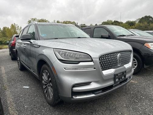 2022 Lincoln Aviator Standard AWD
