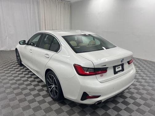 2021 BMW 330 i xDrive