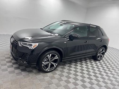 2024 Audi Q3 45 S line Premium