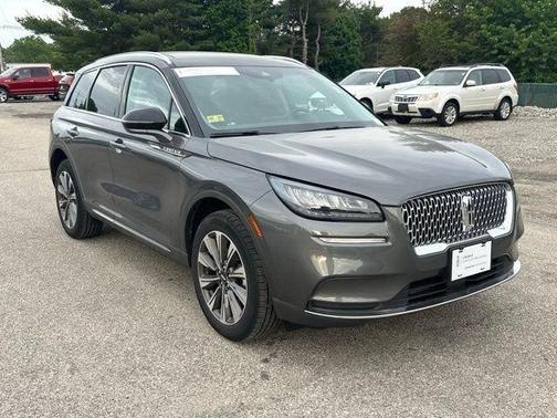 Metallic 2022 Lincoln Corsair Reserve