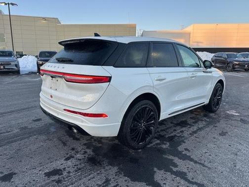 2023 Lincoln Corsair Standard