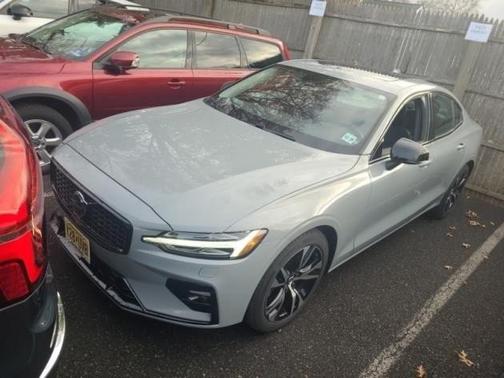 2025 Volvo S60 B5 Core