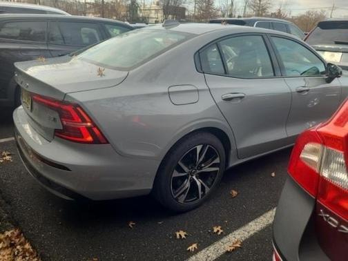 2025 Volvo S60 B5 Core