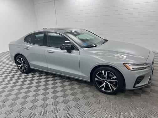 2025 Volvo S60 B5 Core