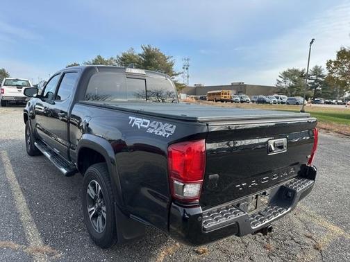 2017 Toyota Tacoma TRD Sport