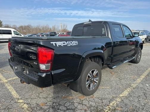 2017 Toyota Tacoma TRD Sport