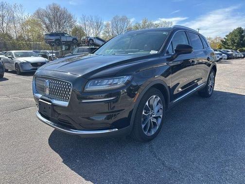Infinite Black Metallic 2023 Lincoln Nautilus Reserve