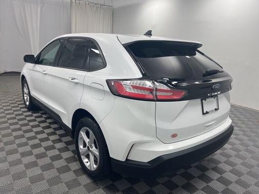 Oxford White 2024 Ford Edge SE
