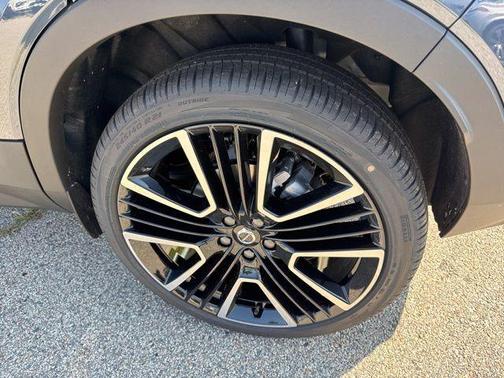 Denim Blue 2026 Volvo XC40 B5 Ultra Black Edition