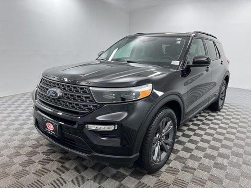 Agate Black Metallic 2023 Ford Explorer XLT