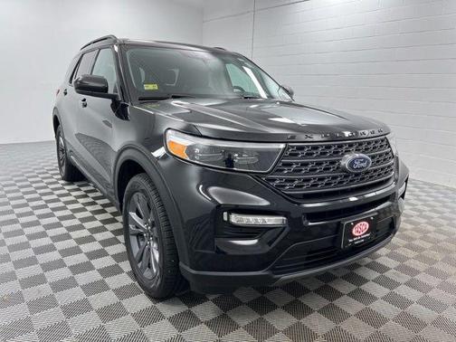 Agate Black Metallic 2023 Ford Explorer XLT