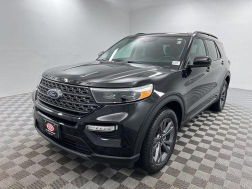 Agate Black Metallic 2023 Ford Explorer XLT