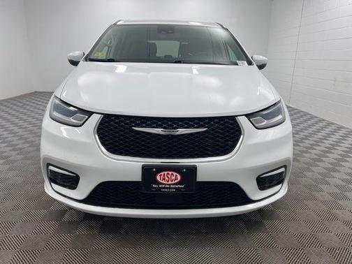 Bright White Clearcoat 2023 Chrysler Pacifica Touring-L
