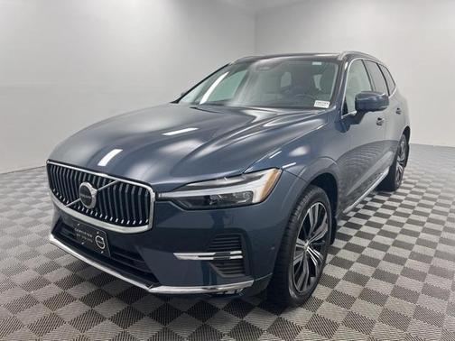 2022 Volvo XC60 B5 Inscription