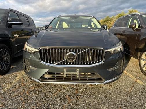 2022 Volvo XC60 B5 Inscription