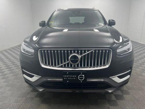 Platinum Gray Metallic 2023 Volvo XC90 B6 Plus 6-Seater