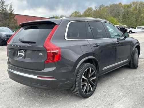 Platinum Gray Metallic 2023 Volvo XC90 B6 Plus 6-Seater