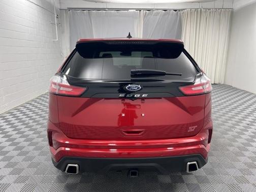 2021 Ford Edge ST