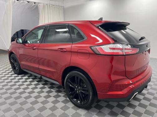 2021 Ford Edge ST