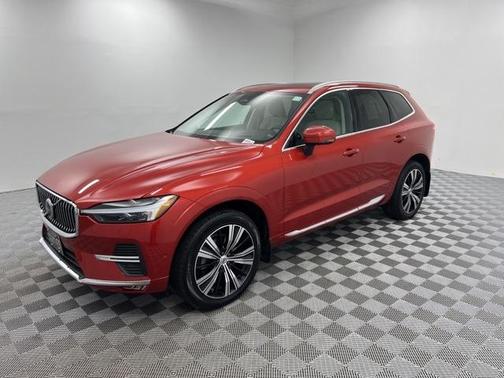 2022 Volvo XC60 B5 Inscription