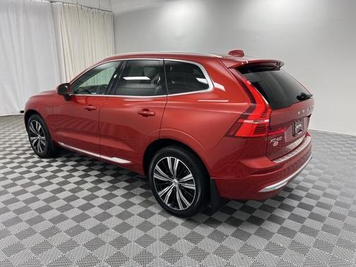 2022 Volvo XC60 B5 Inscription