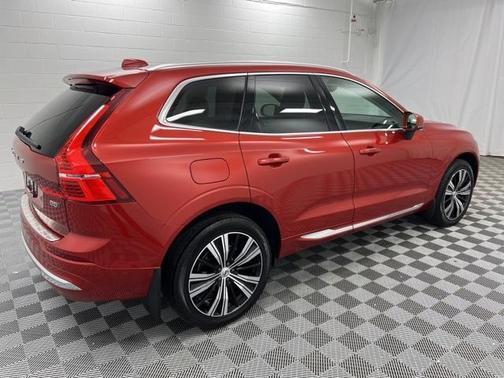 2022 Volvo XC60 B5 Inscription