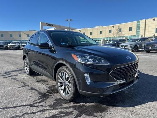 2022 Ford Escape Titanium