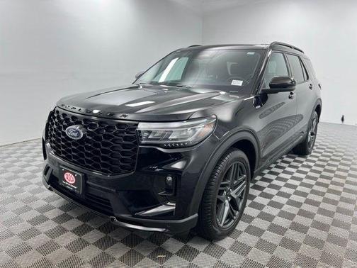 Agate Black Metallic 2025 Ford Explorer ST-Line