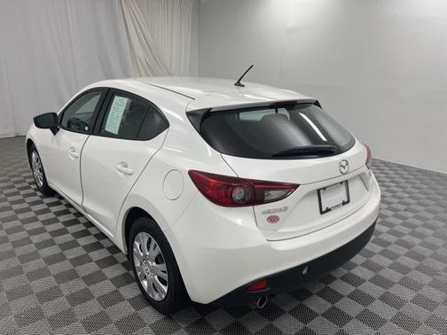 2016 Mazda Mazda3 i Sport
