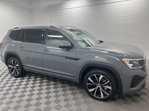 2025 Volkswagen Atlas 2.0T SEL Premium R-Line