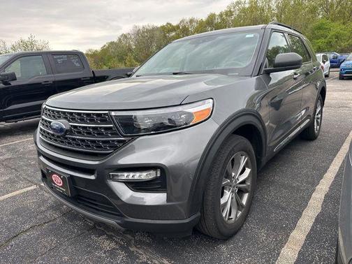 Carbonized Gray Metallic 2023 Ford Explorer XLT