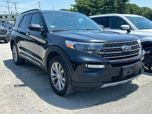 Agate Black Metallic 2021 Ford Explorer XLT