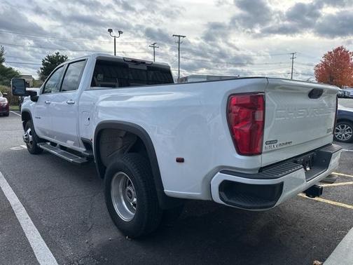 2023 Chevrolet Silverado 3500 High Country