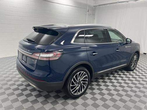 2020 Lincoln Nautilus Reserve