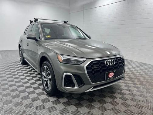 Chronos Gray Metallic 2024 Audi Q5 45 S line quattro Premium