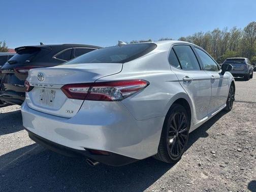 Wind Chill Pearl 2020 Toyota Camry XLE