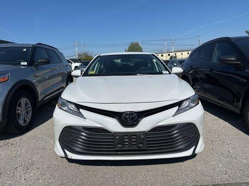 Wind Chill Pearl 2020 Toyota Camry XLE