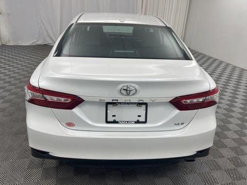 Wind Chill Pearl 2020 Toyota Camry XLE