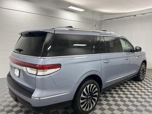 2023 Lincoln Navigator L Black Label