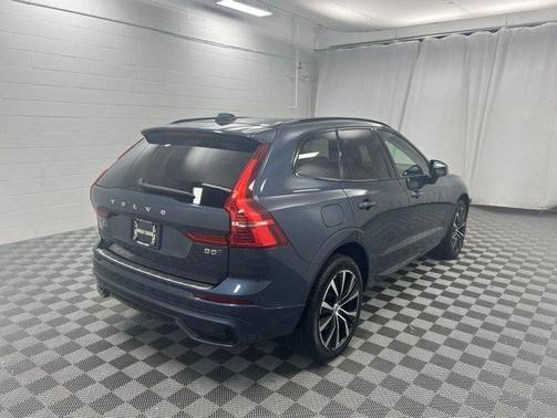 Denim Blue Metallic 2023 Volvo XC60 B5 Plus Dark Theme