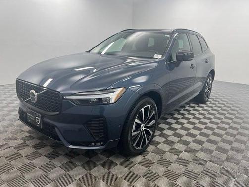 Denim Blue Metallic 2023 Volvo XC60 B5 Plus Dark Theme