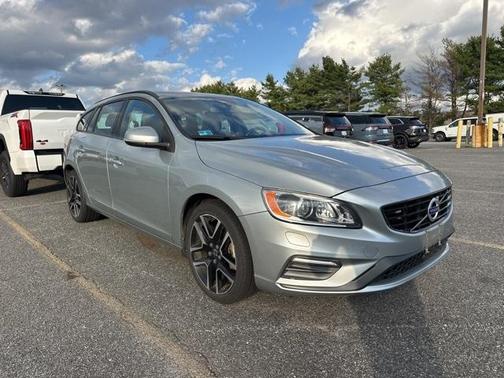 2018 Volvo V60 T5 Dynamic