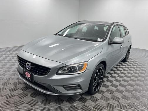 2018 Volvo V60 T5 Dynamic