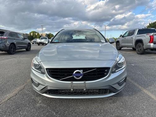 2018 Volvo V60 T5 Dynamic