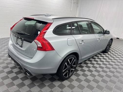 2018 Volvo V60 T5 Dynamic