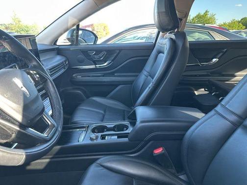 Infinite Black Metallic 2023 Lincoln Corsair Standard